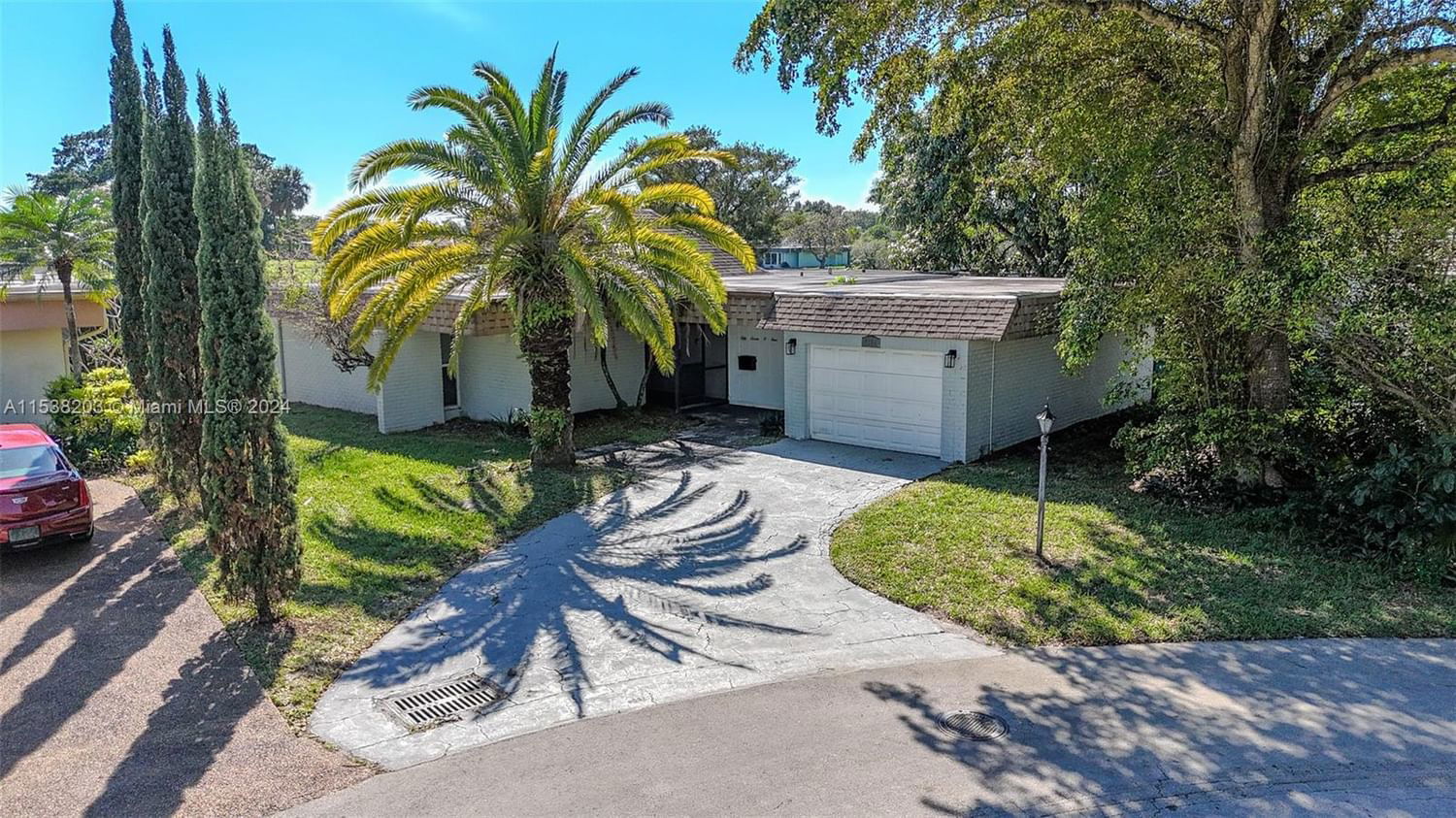 Real estate property located at 5704 White Hickory Cir, Broward County, WOODLANDS SEC FIVE, Tamarac, FL