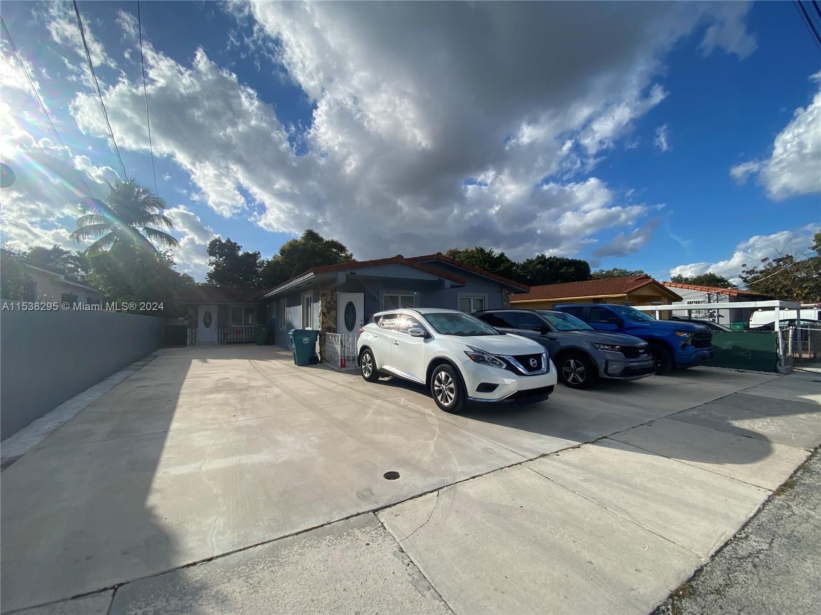 Real estate property located at 740 32nd CT, Miami-Dade County, HIGHVIEW, Miami, FL