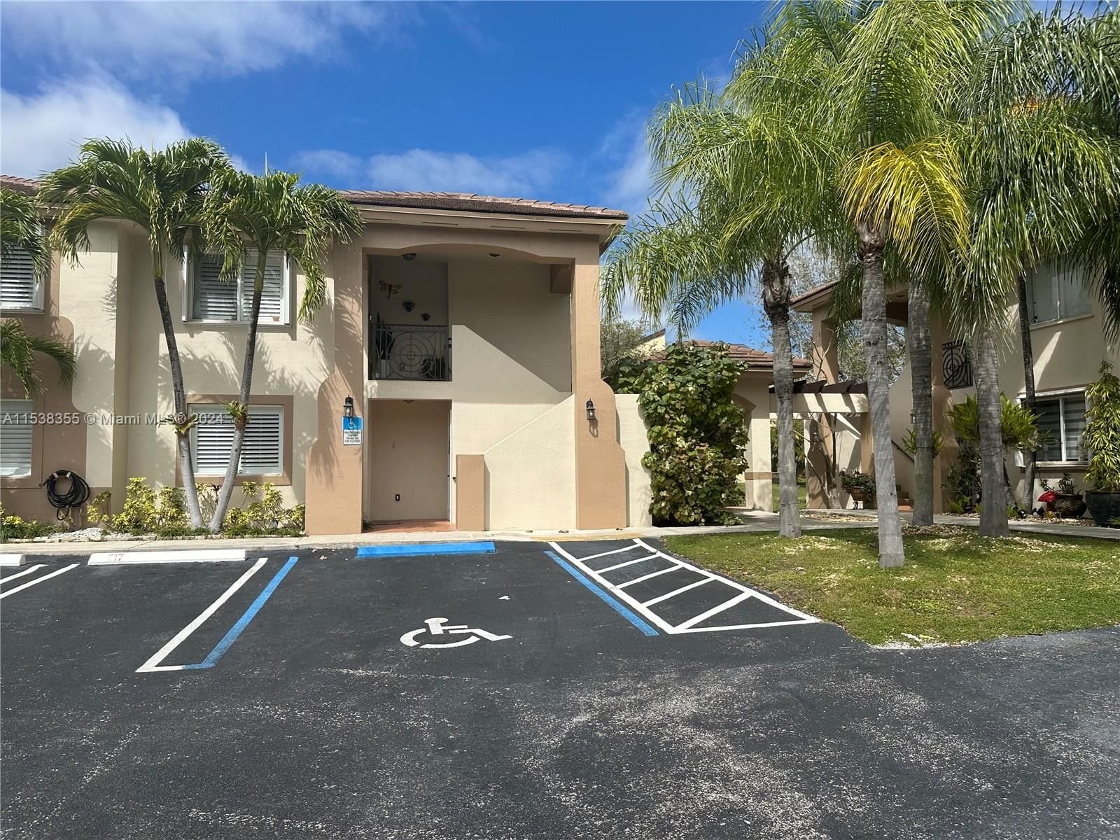 Real estate property located at 6656 116th Ct #517, Miami-Dade County, THE VILLAS AT SNAPPER VIL, Miami, FL
