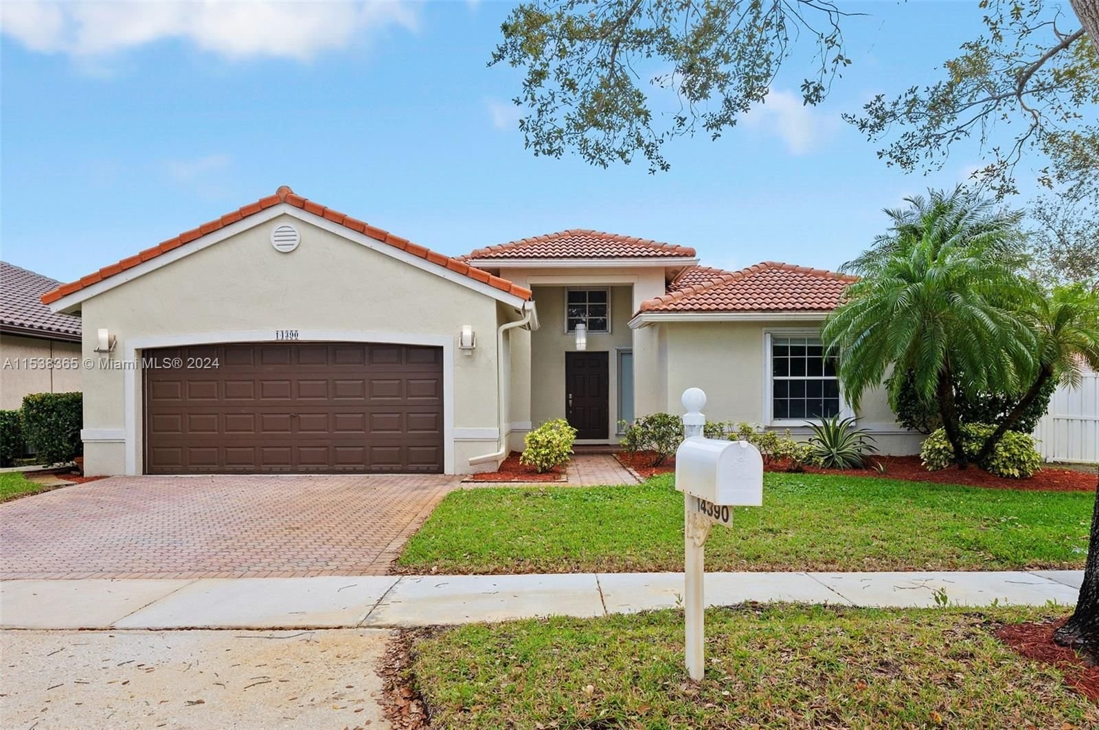 Real estate property located at 14390 35th St, Broward County, WINDSOR PALMS, Miramar, FL