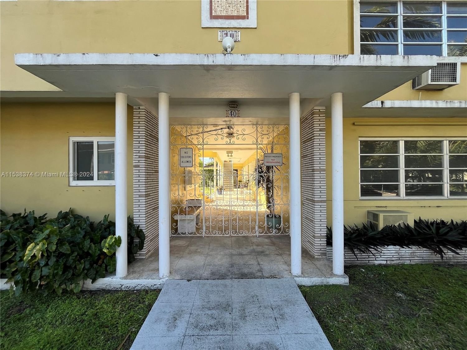 Real estate property located at 40 Salamanca Ave #7, Miami-Dade County, CORAL GABLES DOUGLAS SEC, Coral Gables, FL