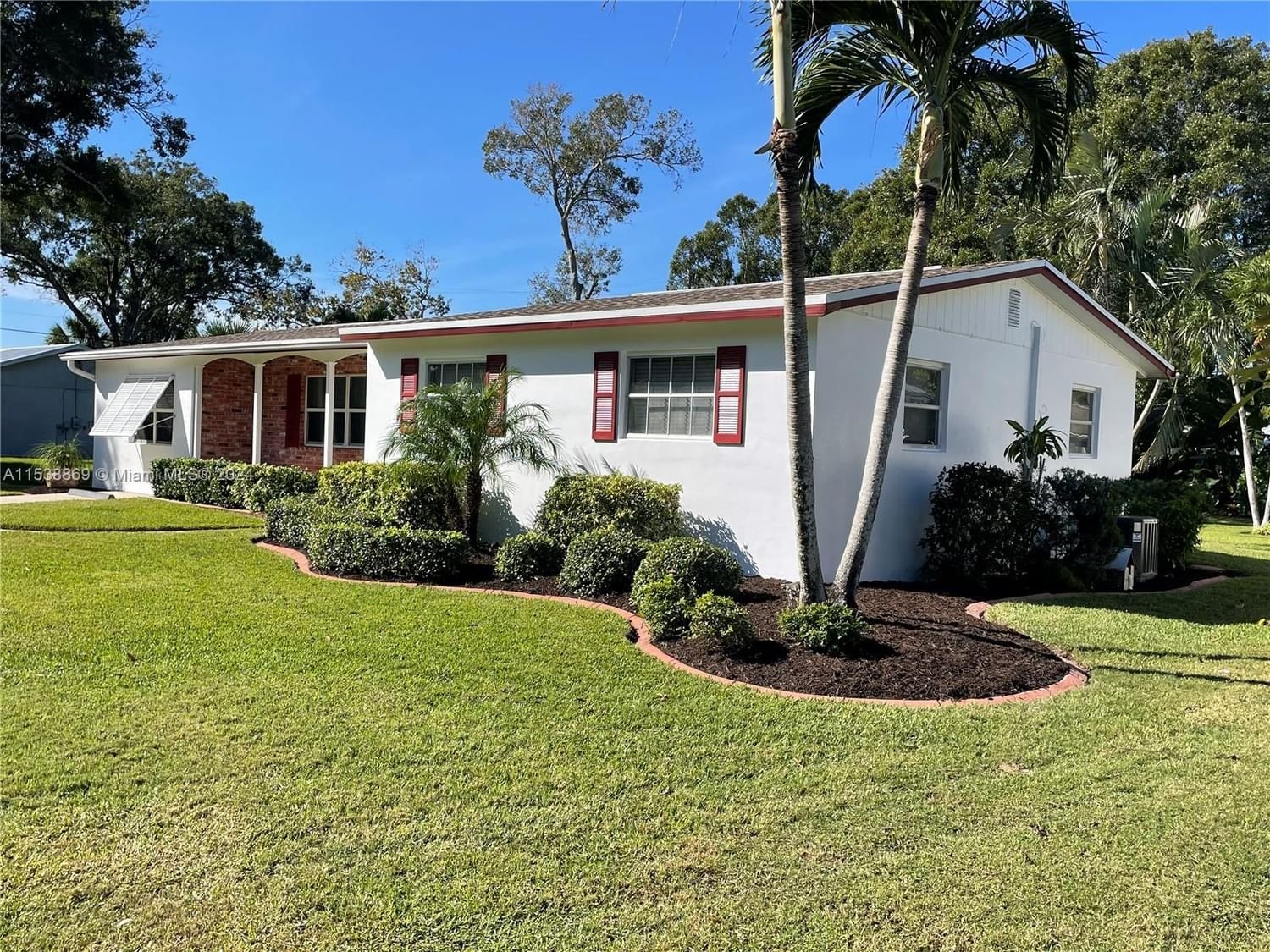 Real estate property located at 1905 37th Ave, Indian River County, LUCILLE TERRACE SUB, Vero Beach, FL