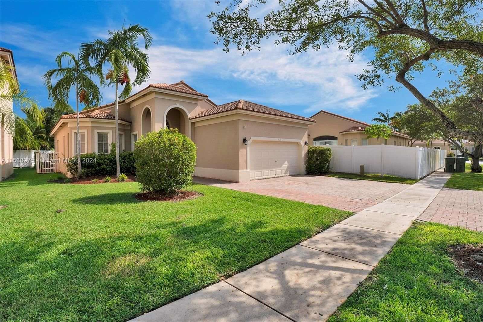 Real estate property located at 4123 22nd St, Miami-Dade County, PORTOFINO ESTATES, Homestead, FL