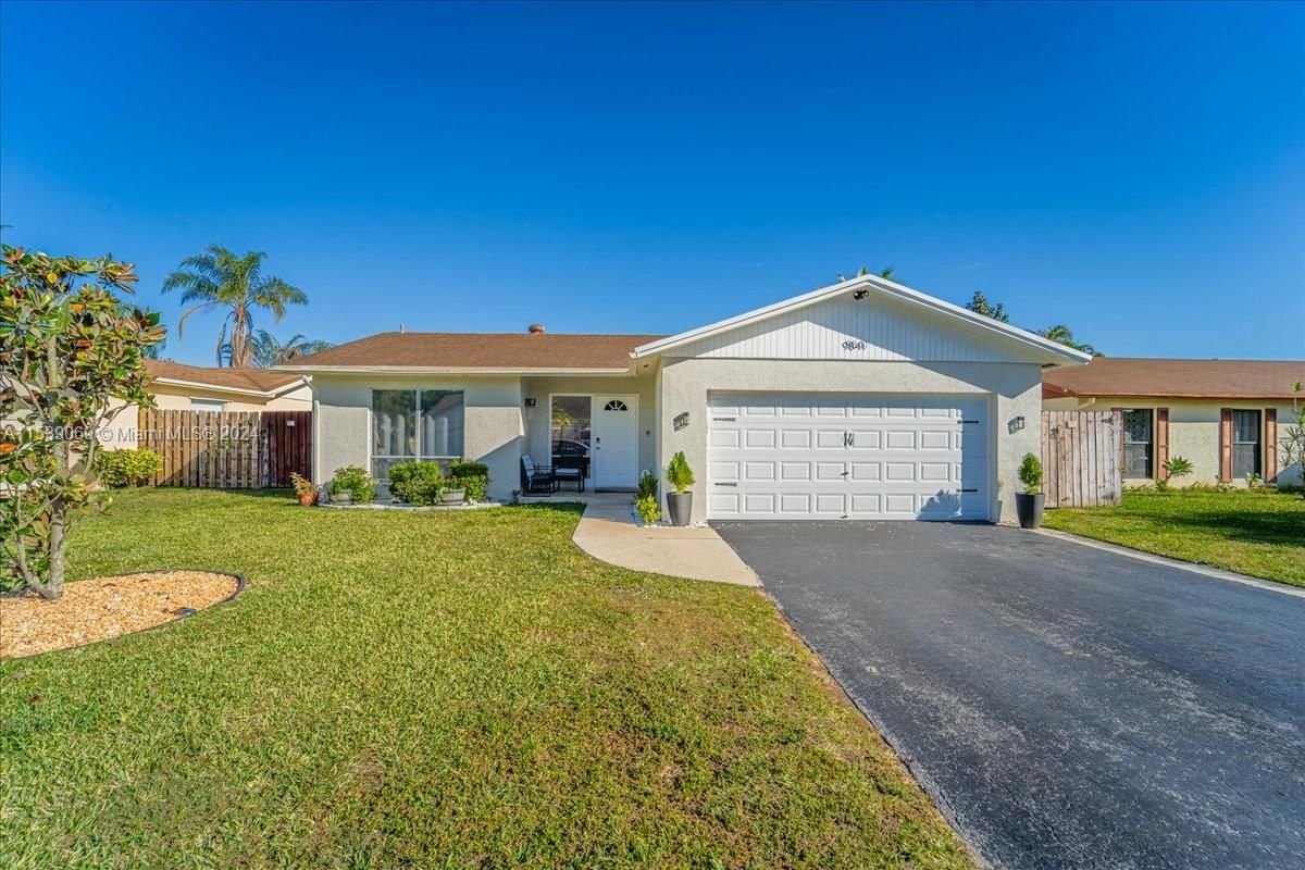 Real estate property located at 9841 24th St, Broward County, ROYAL PALM POINTE, Coral Springs, FL