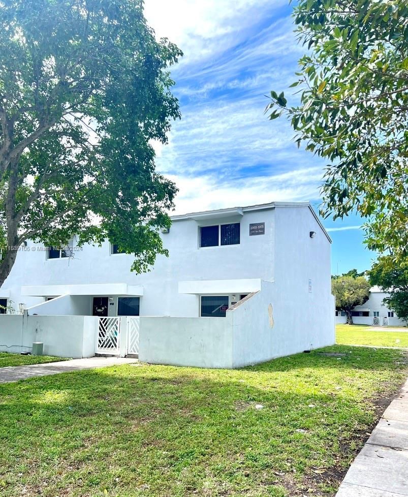 Real estate property located at 1975 5th Pl #436, Miami-Dade County, TOWN PARK PLAZA NORTH CON, Miami, FL