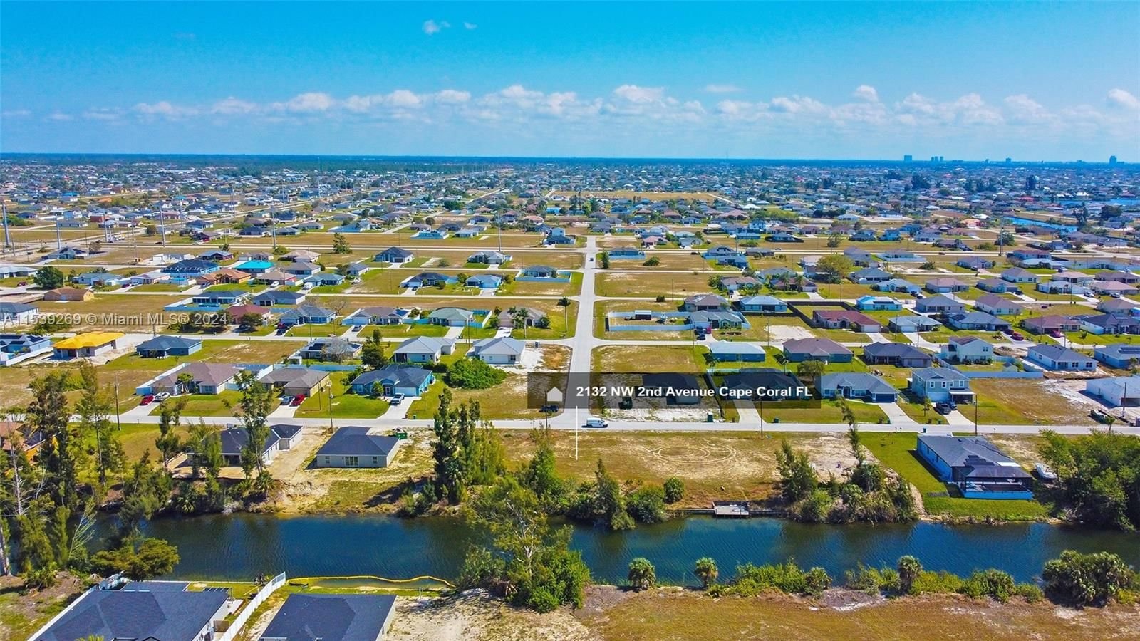 Real estate property located at 2132 2nd Avenue, Lee County, CAPE CORAL, Cape Coral, FL