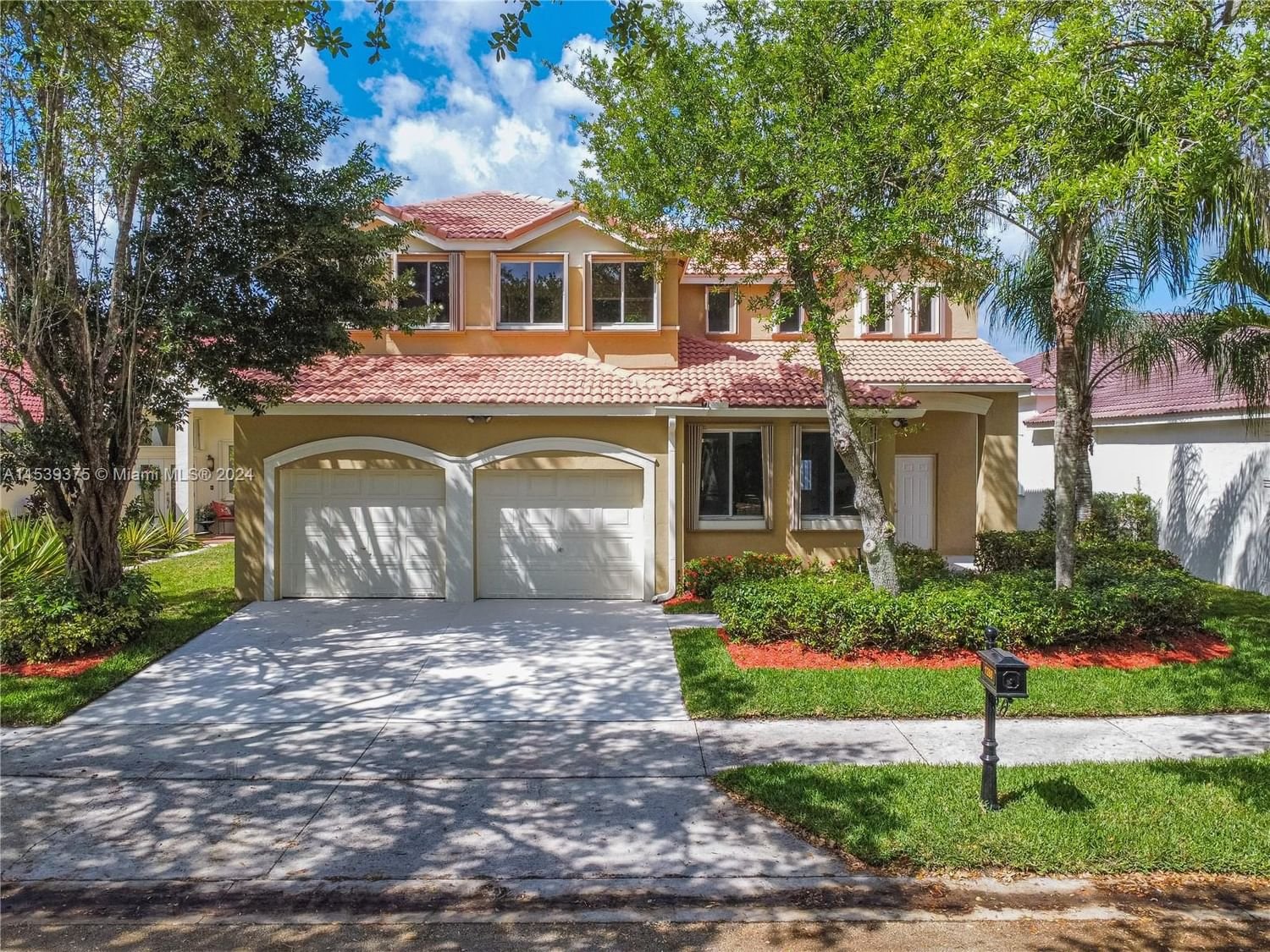 Real estate property located at 1288 Camellia Cir, Broward County, SECTOR 6 EAST, Weston, FL