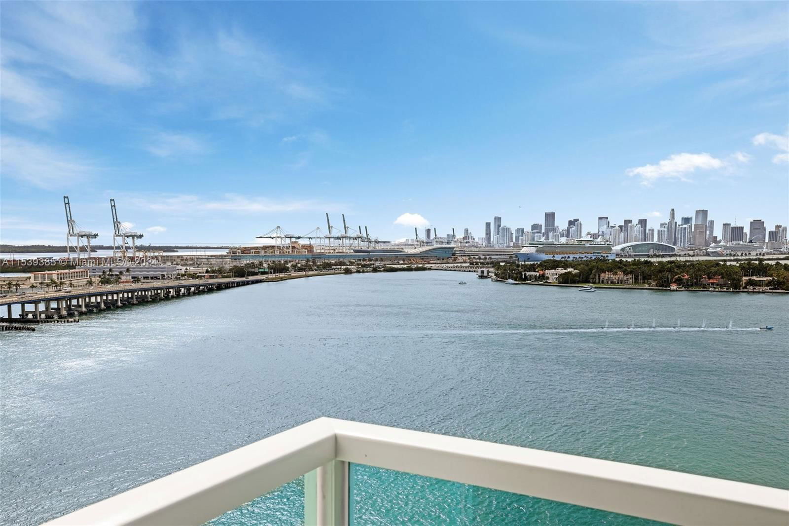 Real estate property located at 650 West Ave #1605, Miami-Dade, THE FLORIDIAN CONDO, Miami Beach, FL