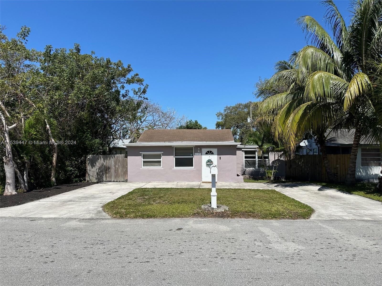 Real estate property located at 6129 Call St, Broward County, HOLLYWOOD BEACH HEIGHTS S, Hollywood, FL
