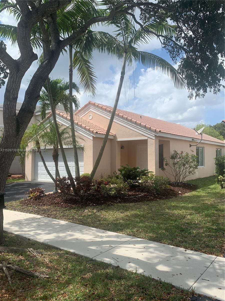 Real estate property located at 4327 Magnolia Ridge Dr, Broward County, SECTORS 8 9 AND 10 PLAT, Weston, FL