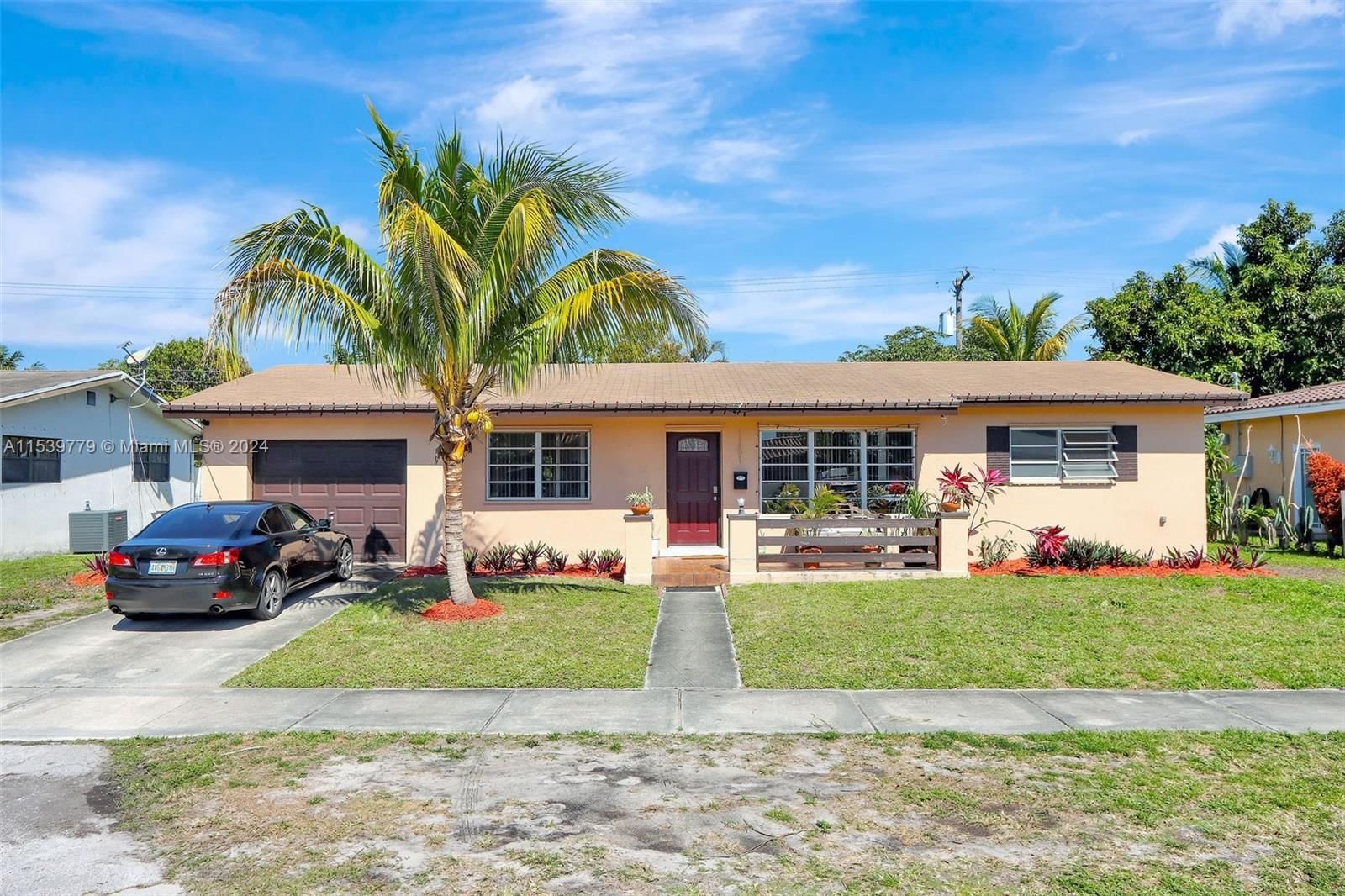 Real estate property located at , Miami-Dade County, LUCKY STAR ESTATES, Miami, FL