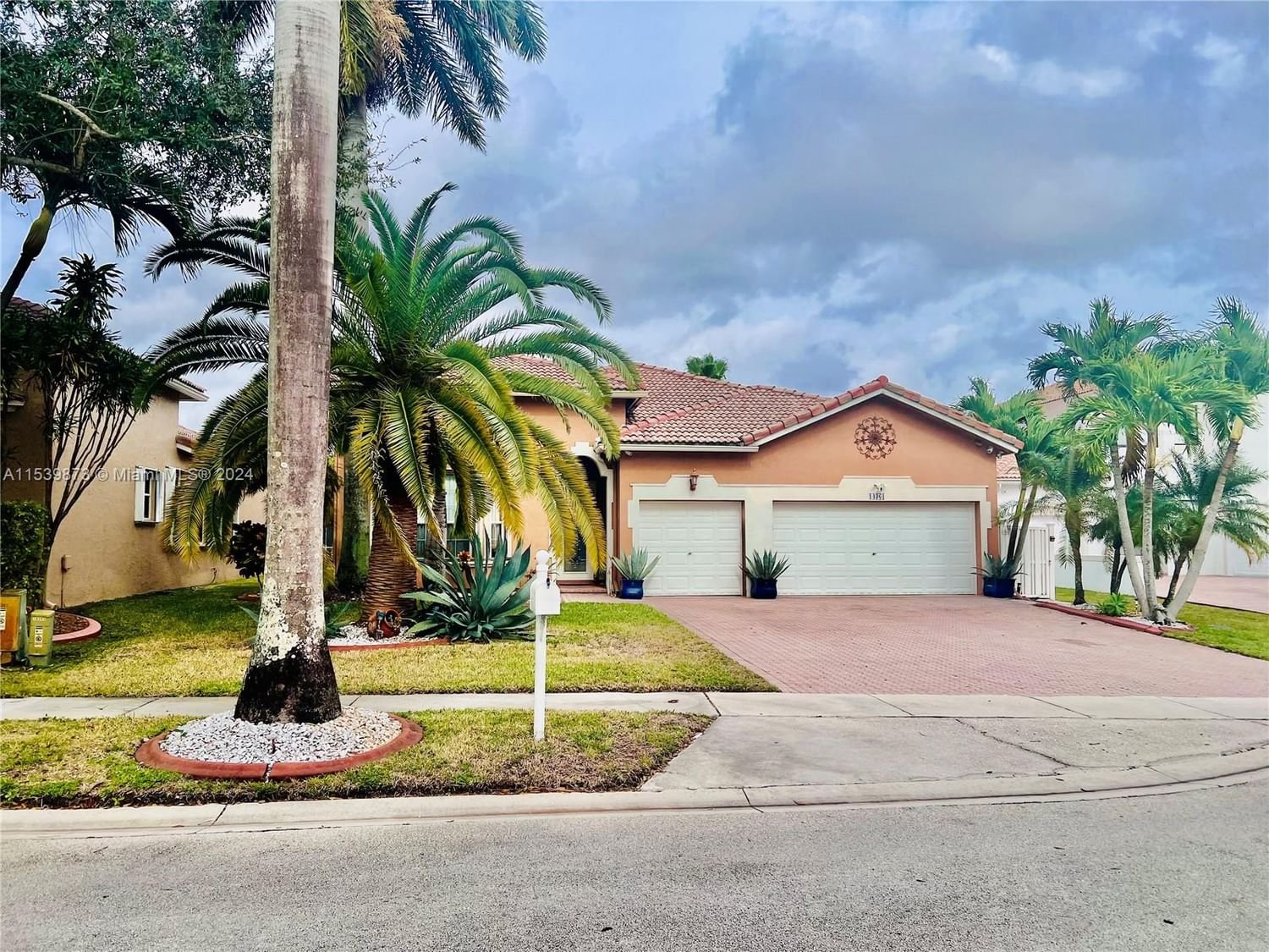 Real estate property located at 14361 35th St, Broward County, WINDSOR PALMS, Miramar, FL