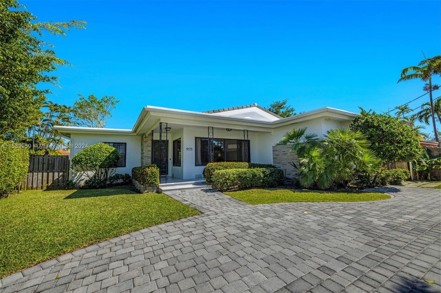 Real estate property located at 9175 Bay Dr, Miami-Dade County, ALTOS DEL MAR NO 4, Surfside, FL