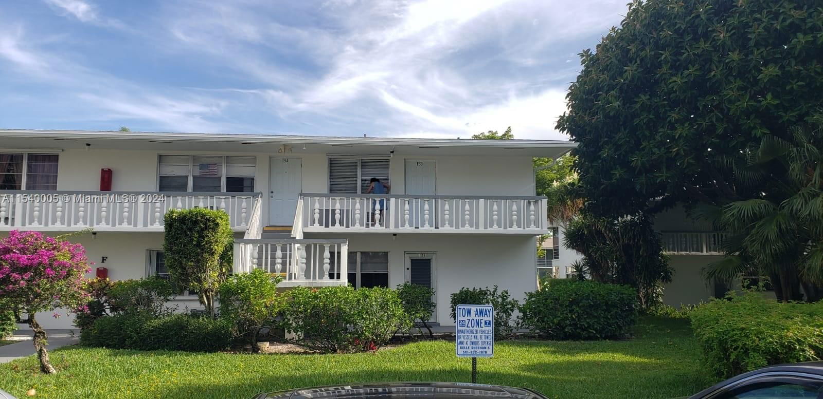 Real estate property located at 133 Coventry F #133, Palm Beach, COVENTRY CONDO, West Palm Beach, FL