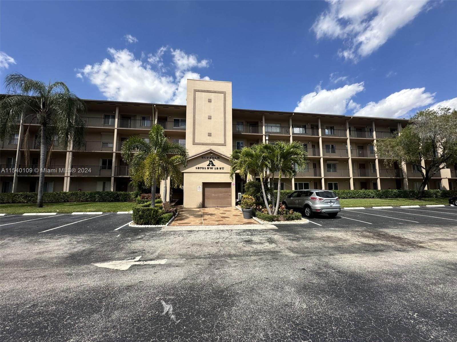 Real estate property located at 13701 12th St #105A, Broward County, SUFFOLK AT CENTURY VILLAG, Pembroke Pines, FL