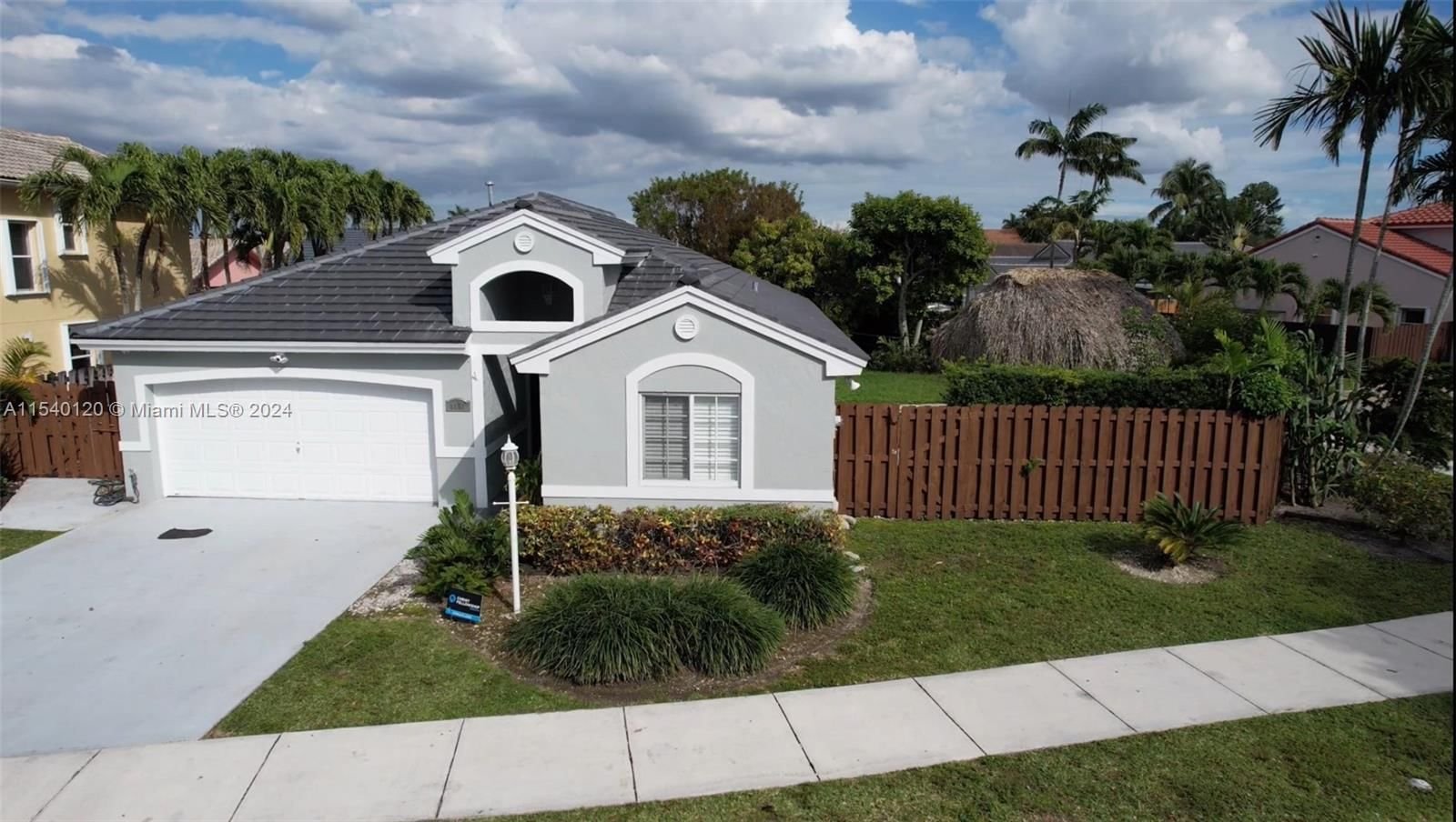 Real estate property located at 8151 160th Ave, Miami-Dade County, LAGO MAR SOUTH, Miami, FL