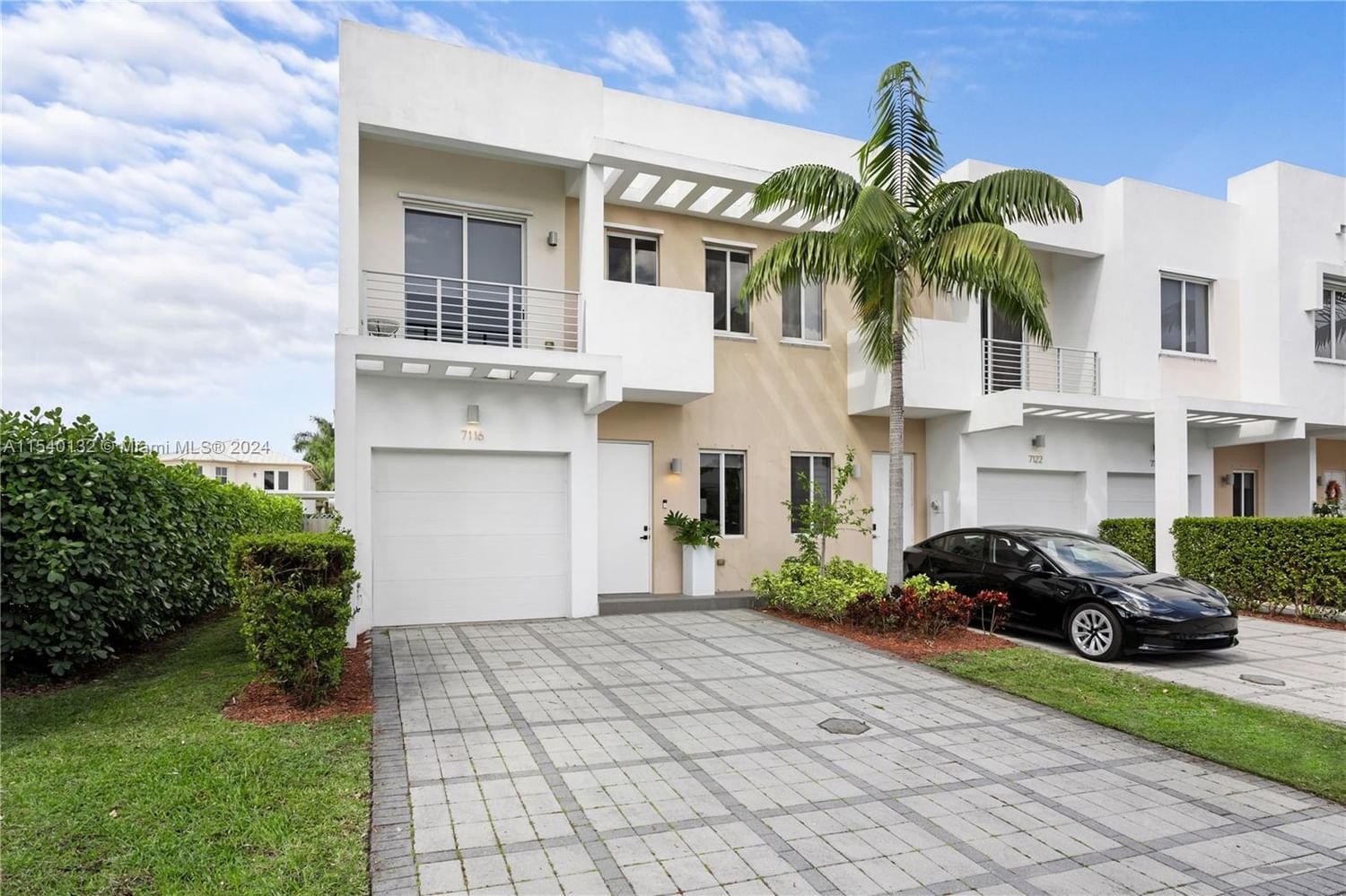 Real estate property located at 7116 103rd Path #0, Miami-Dade County, Neovita Townhouse, Doral, FL
