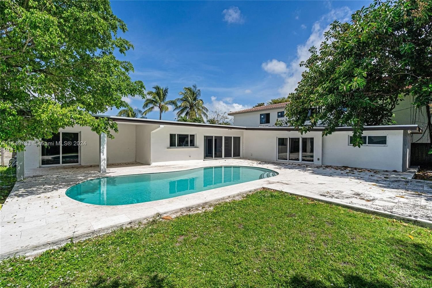 Real estate property located at 1940 186th Dr, Miami-Dade County, SKY LAKE, North Miami Beach, FL