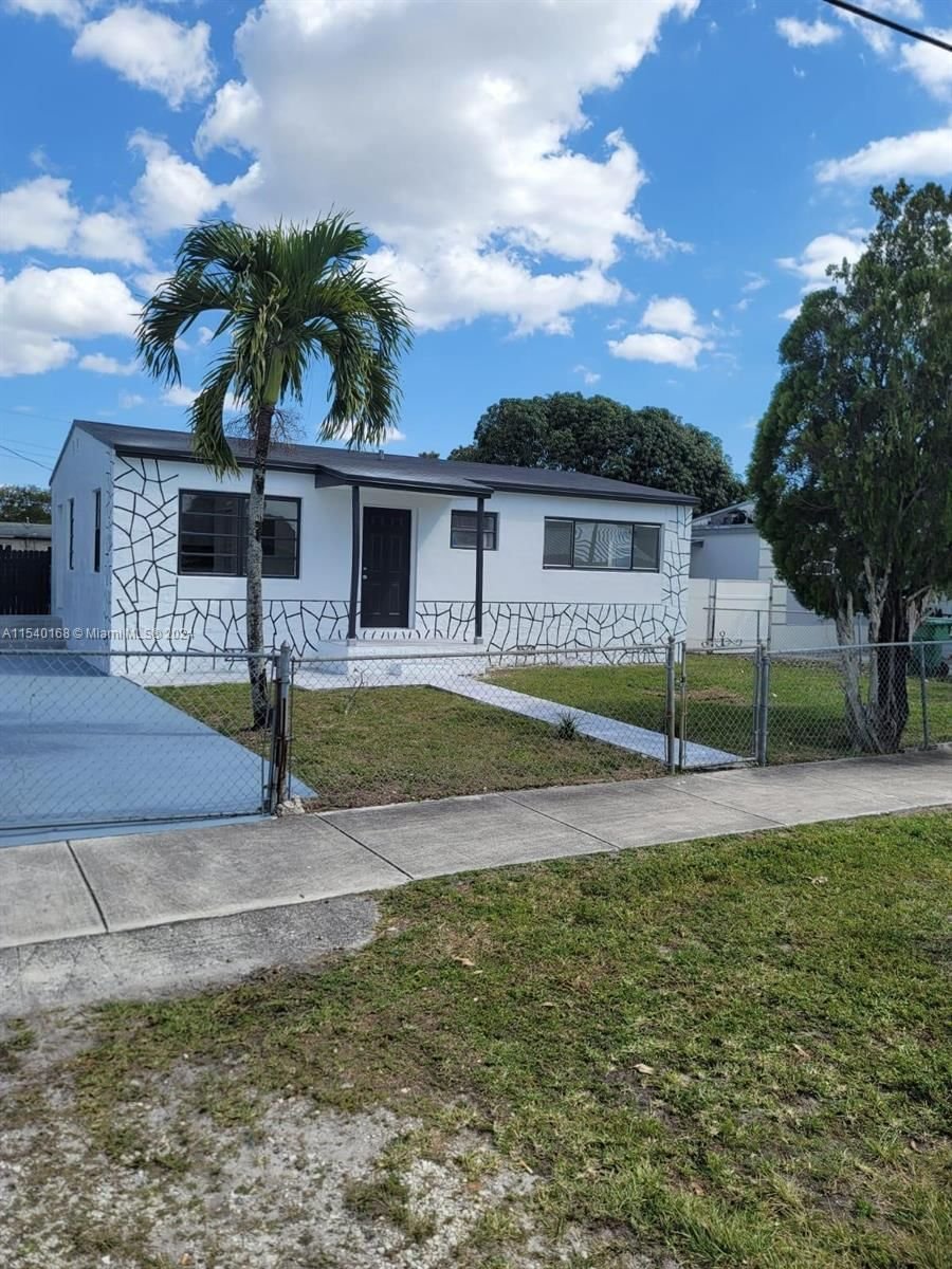 Real estate property located at 16021 40th Ct, Miami-Dade County, VENETIAN GARDEN REV, Miami Gardens, FL