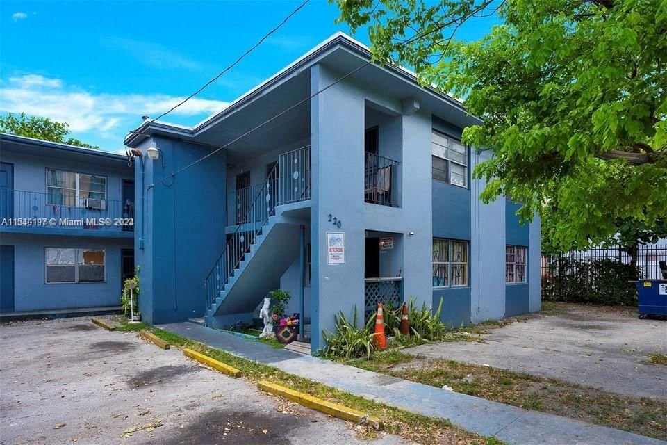 Real estate property located at 220 16th Ter, Miami-Dade County, ERICKSONS SUB, Miami, FL