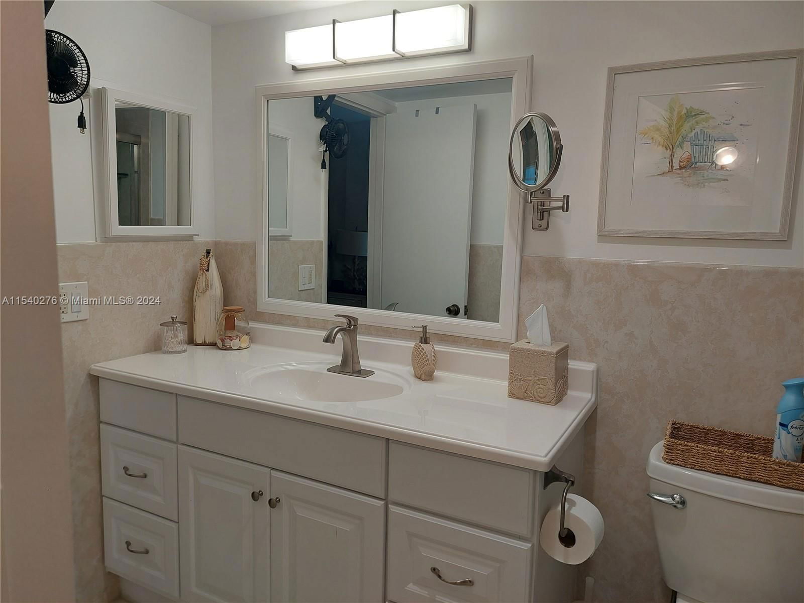Real estate property located at 1333 Hallandale Beach Blvd #305, Broward, April Breeze Condo, Hallandale Beach, FL