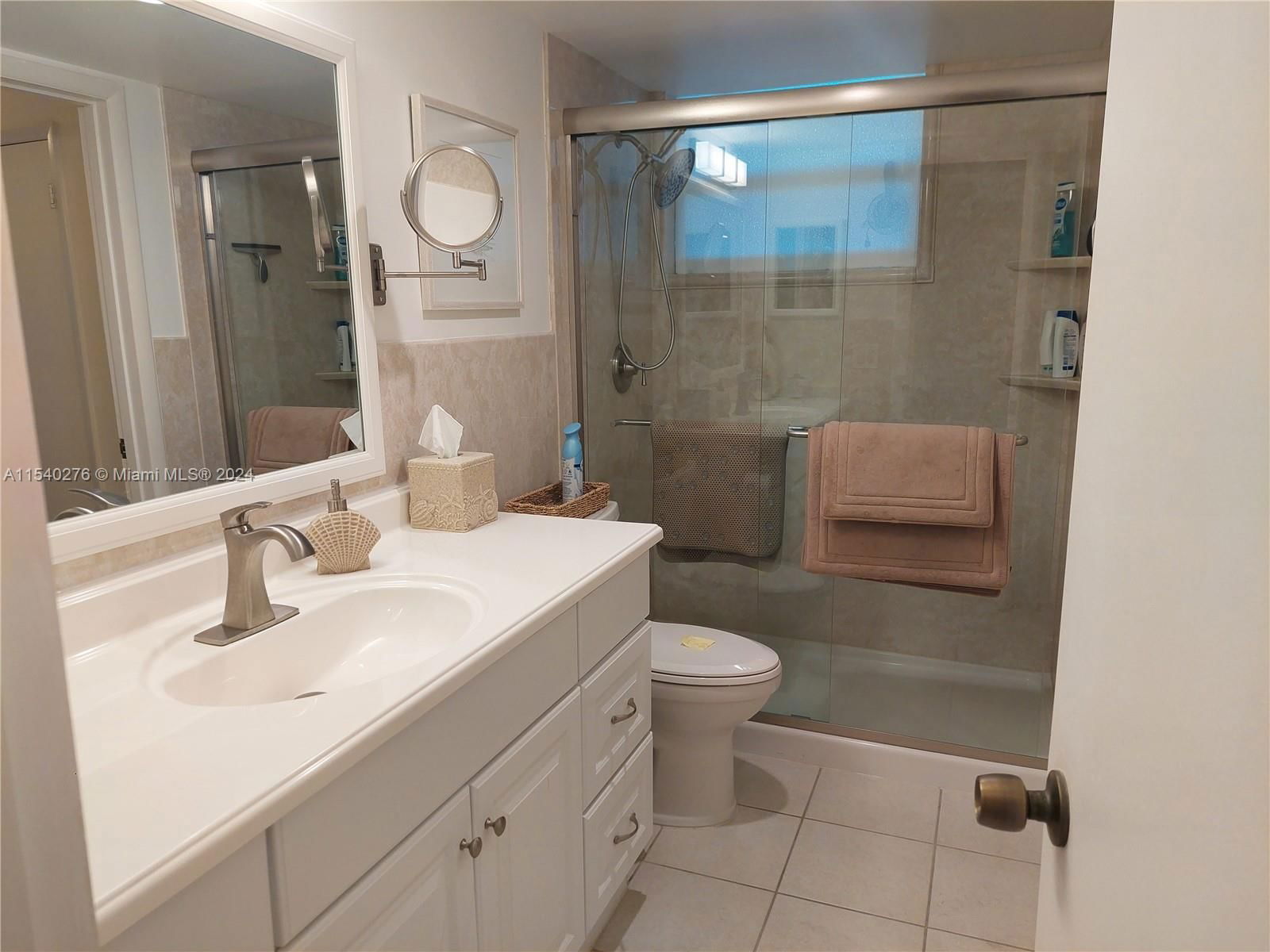 Real estate property located at 1333 Hallandale Beach Blvd #305, Broward, April Breeze Condo, Hallandale Beach, FL