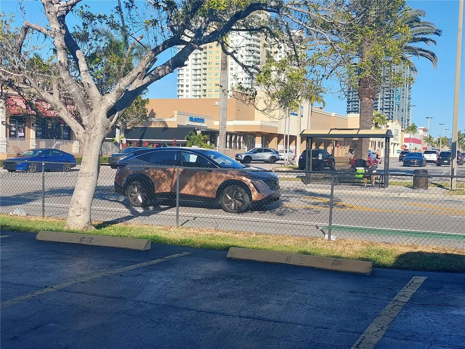 Real estate property located at 1333 Hallandale Beach Blvd #305, Broward, April Breeze Condo, Hallandale Beach, FL