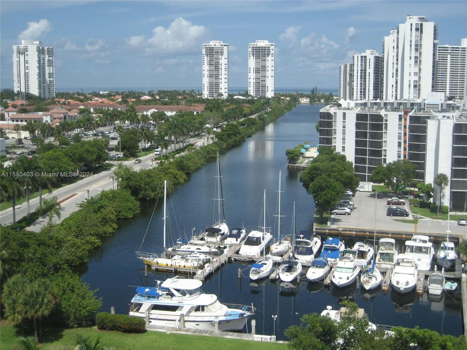 Real estate property located at 3375 Country Club Dr #602, Miami-Dade County, BONAVISTA CONDO, Aventura, FL
