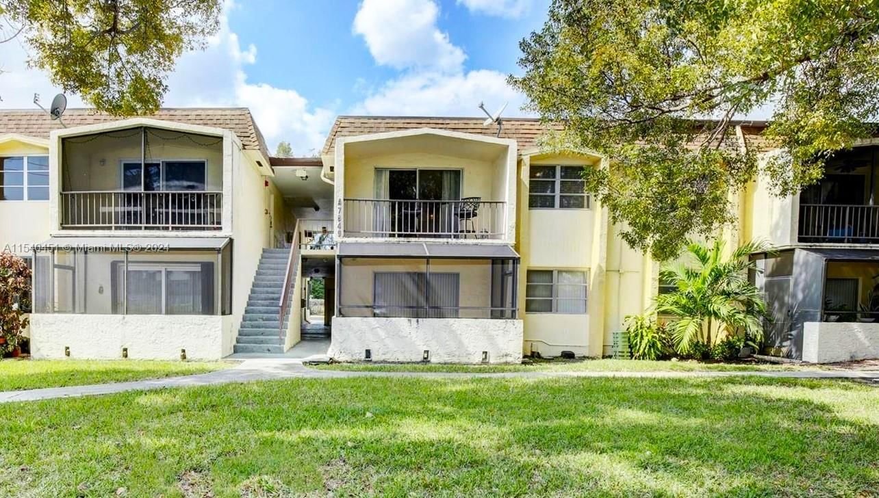 Real estate property located at 7831 Miller Dr B110, Miami-Dade County, LAKEWOOD VILLAS CONDO, Miami, FL