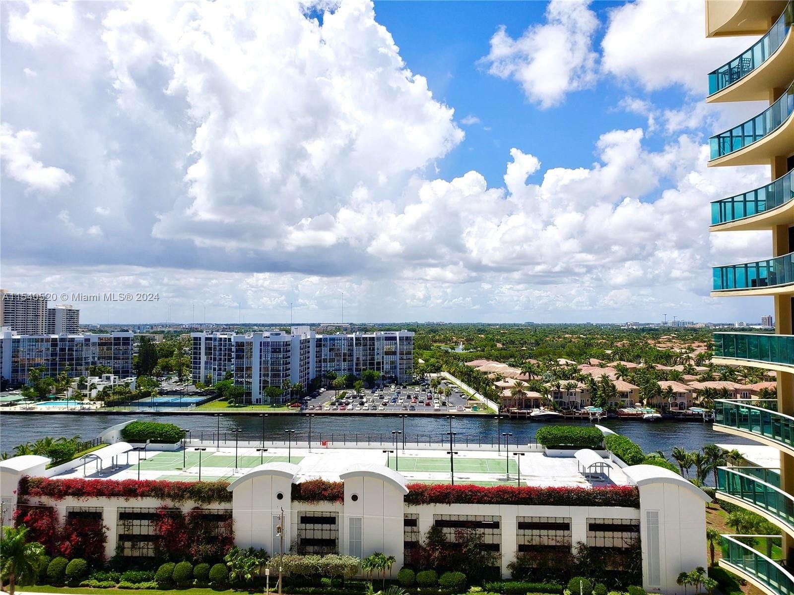 Real estate property located at 2501 Ocean Dr #1231, Broward County, WAVE CONDO, Hollywood, FL