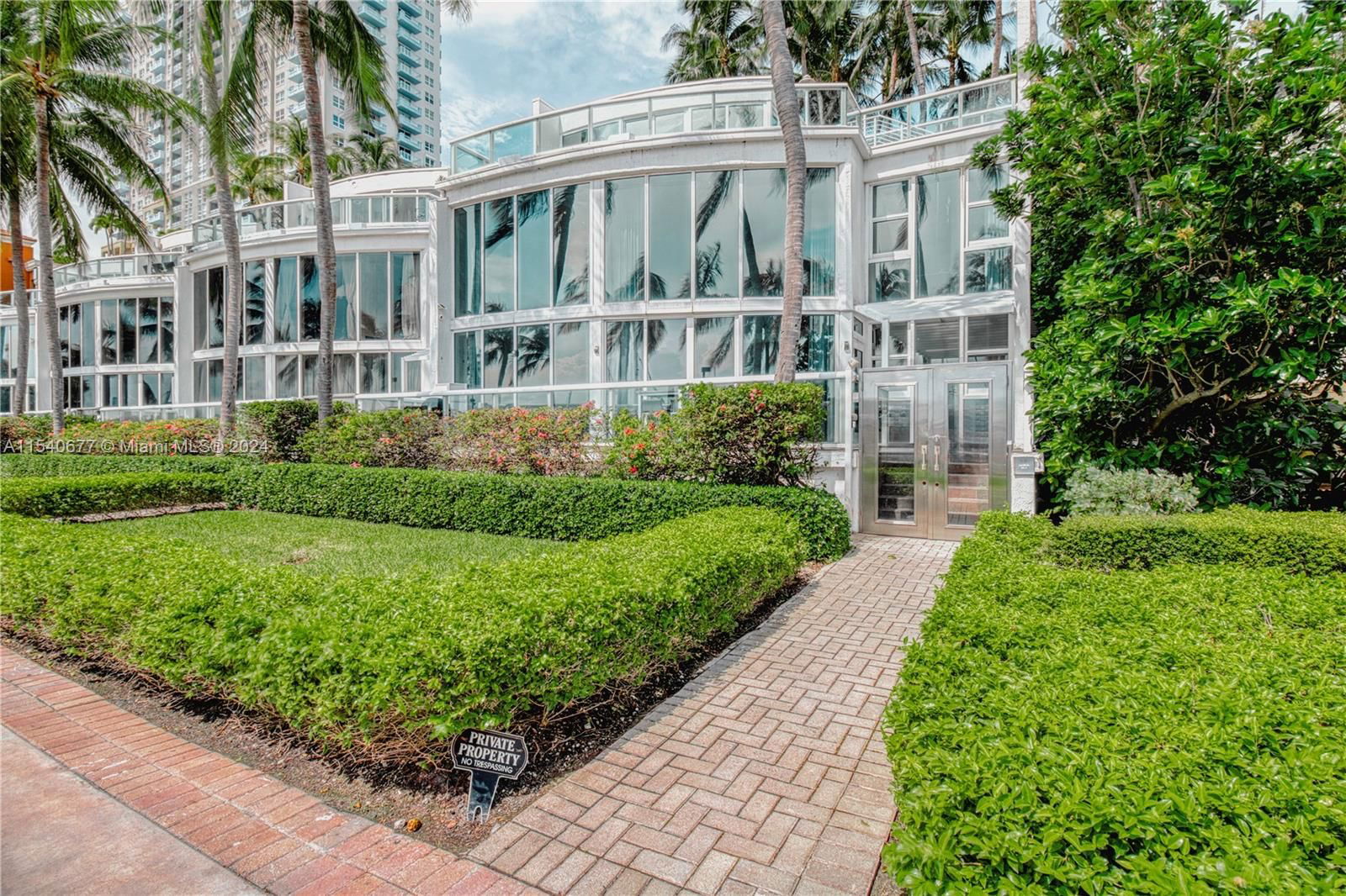 Real estate property located at 1000 Pointe Dr TH-M1, Miami-Dade County, MURANO AT PORTOFINO CONDO, Miami Beach, FL