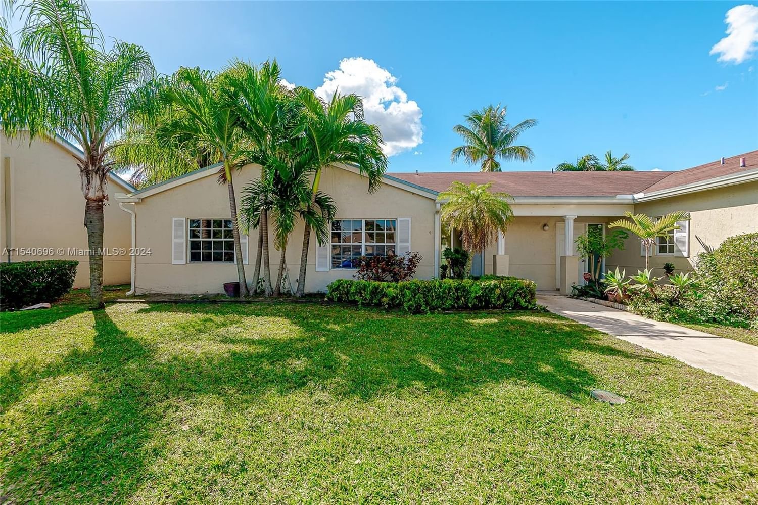 Real estate property located at 806 214th Ln #806-04, Miami-Dade County, SIERRA RIDGE CONDO D, Miami, FL