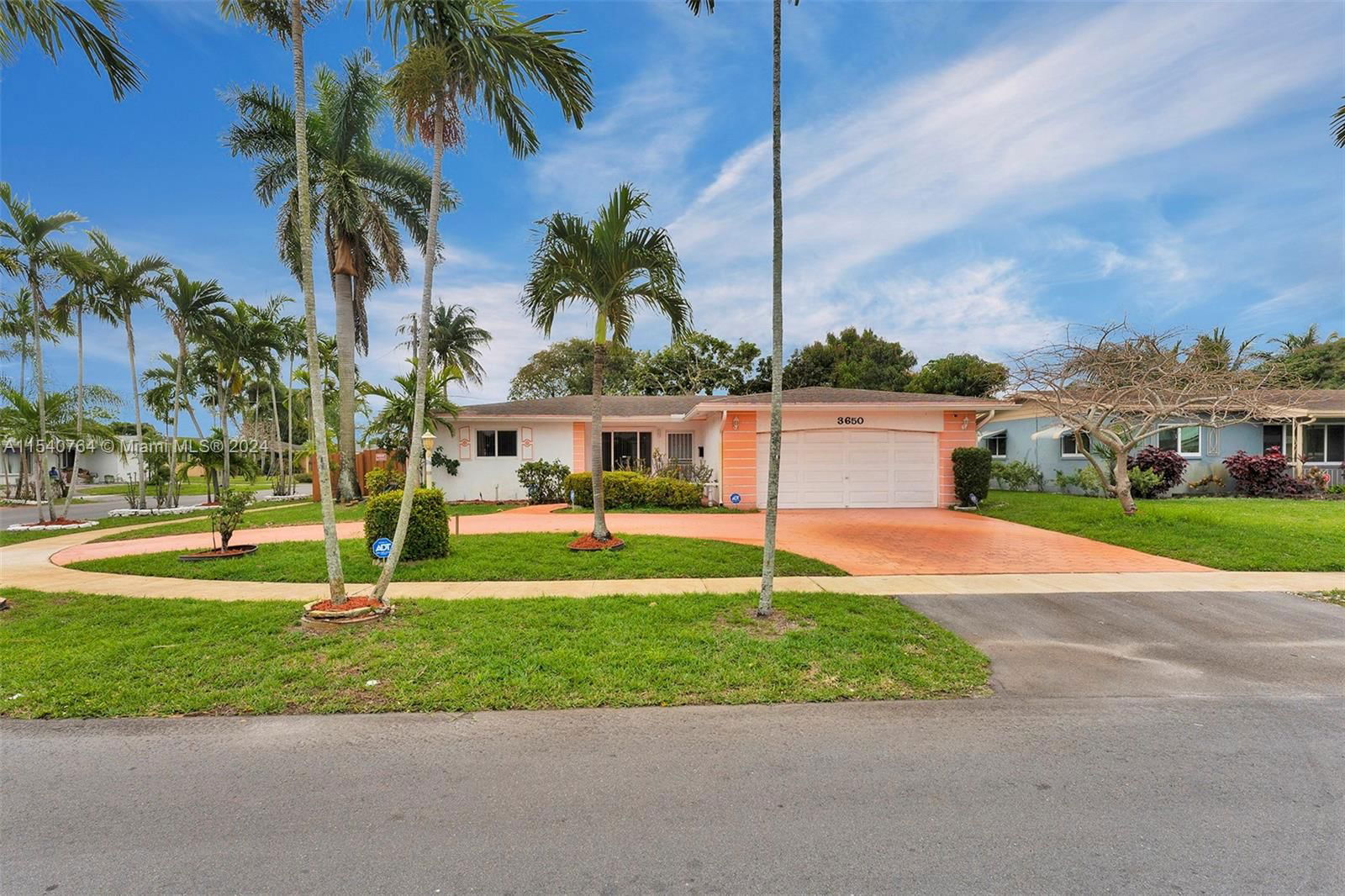 Real estate property located at 3650 27th Ct, Broward County, LAUDERDALE LAKES EAST GAT, Lauderdale Lakes, FL