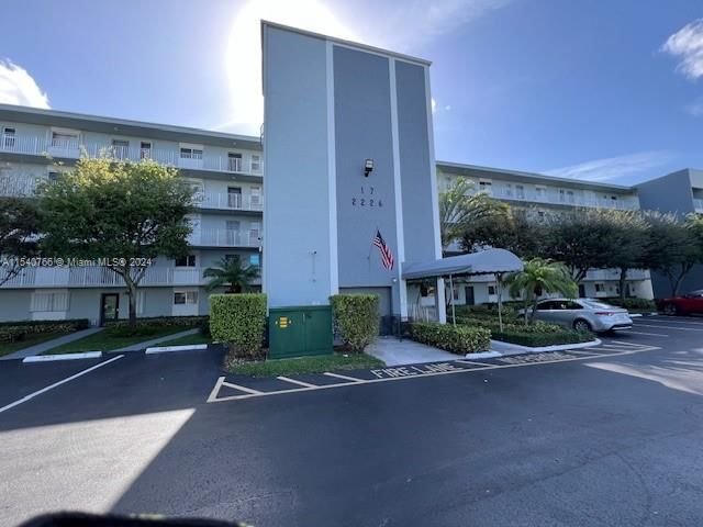 Real estate property located at 2226 Cypress Bend Dr #210, Broward County, CYPRESS BEND CONDOMINIUM, Pompano Beach, FL