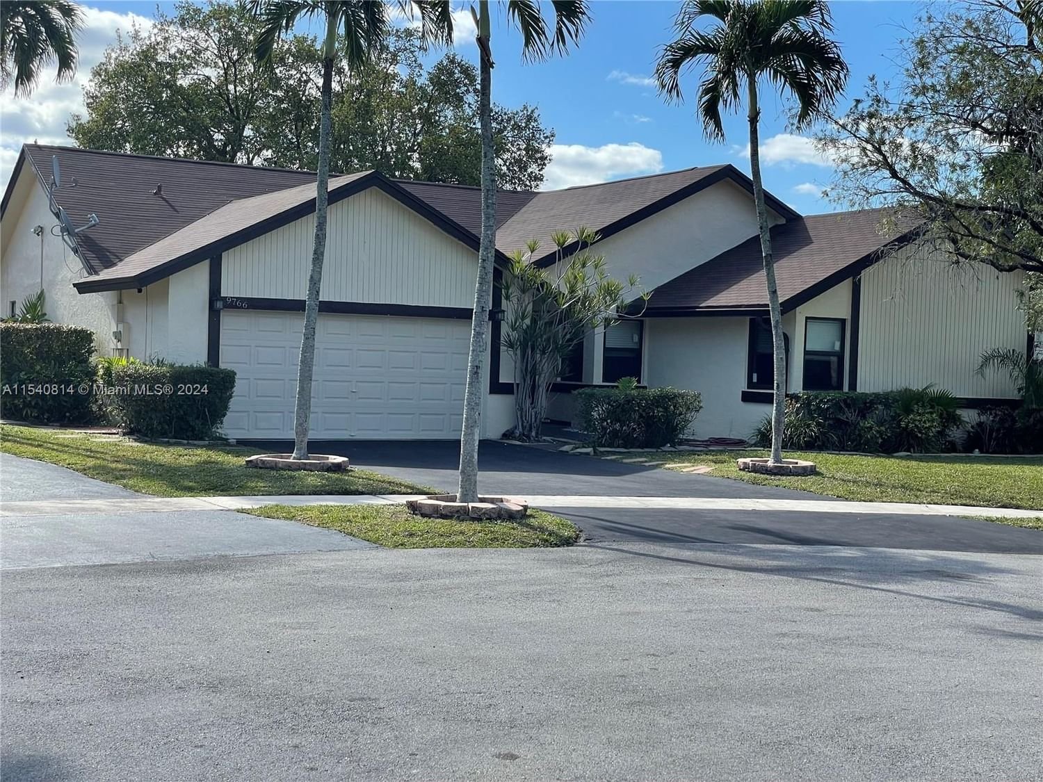 Real estate property located at 9766 41st St, Broward County, HILLS OF WELLEBY, Sunrise, FL