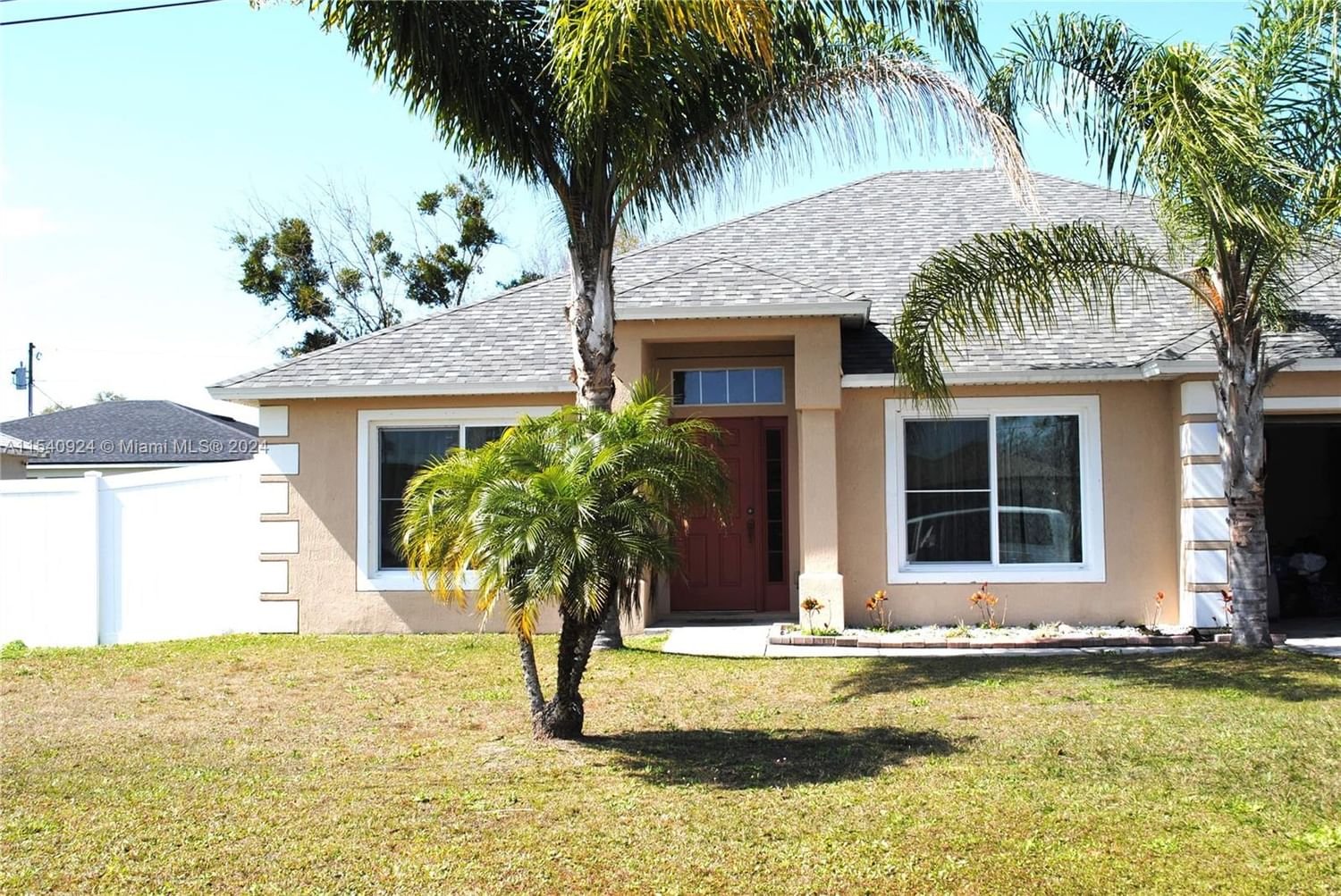 Real estate property located at 722 Platypus Court, Osceola County, POINCIANA SUB NBRHD 3 VIL3, Kissimmee, FL