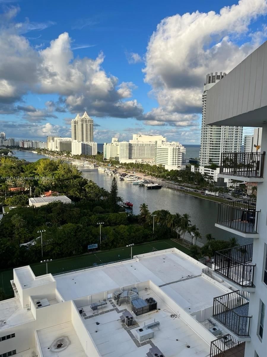 Real estate property located at 4101 Pine Tree Dr #1806, Miami-Dade County, TOWER FORTY ONE CONDO, Miami Beach, FL