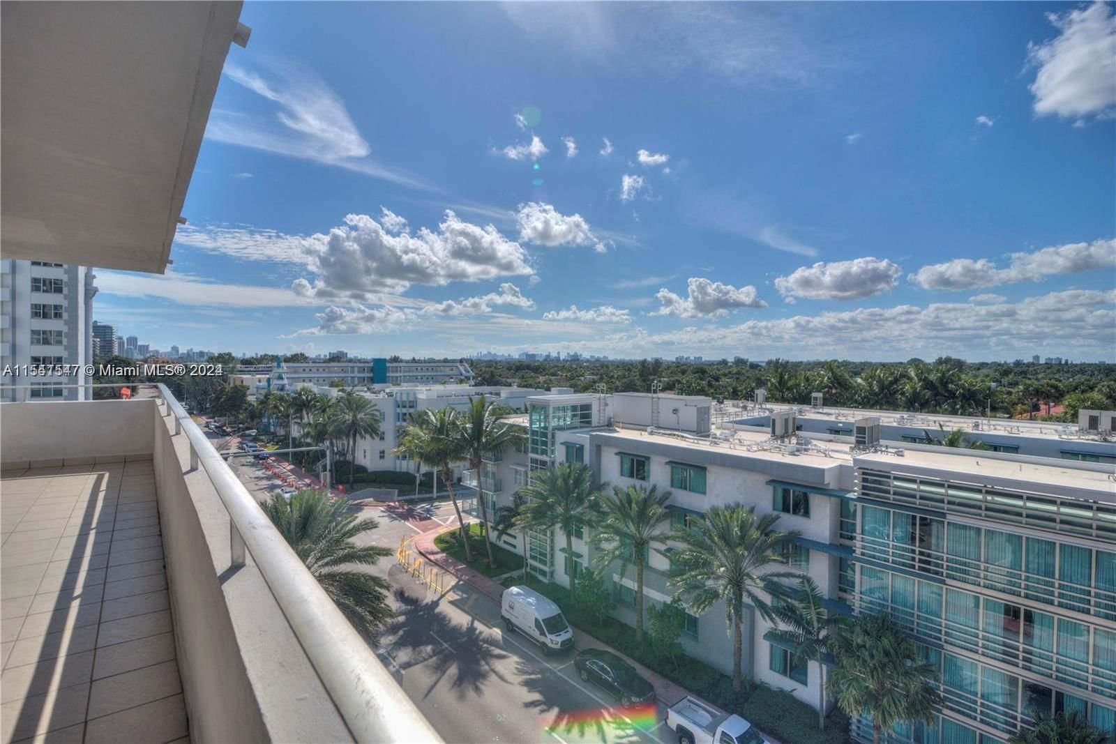 Real estate property located at 9225 Collins Ave #712, Miami-Dade County, FOUR WINDS CONDO, Surfside, FL