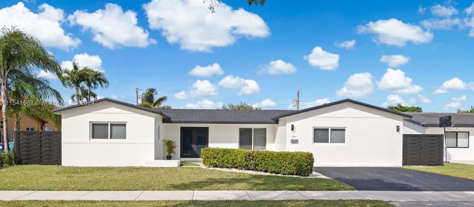 Real estate property located at 2842 124th Ct, Miami-Dade County, SOUTHERN ESTATES 10TH ADD, Miami, FL