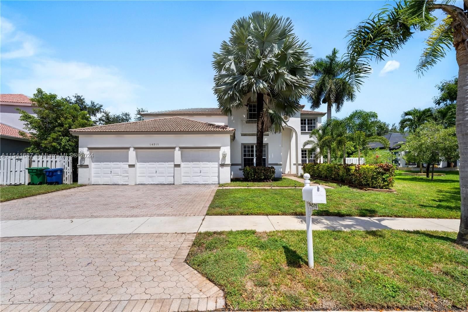 Real estate property located at 14511 33rd Ct, Broward County, WINDSOR PALMS, Miramar, FL