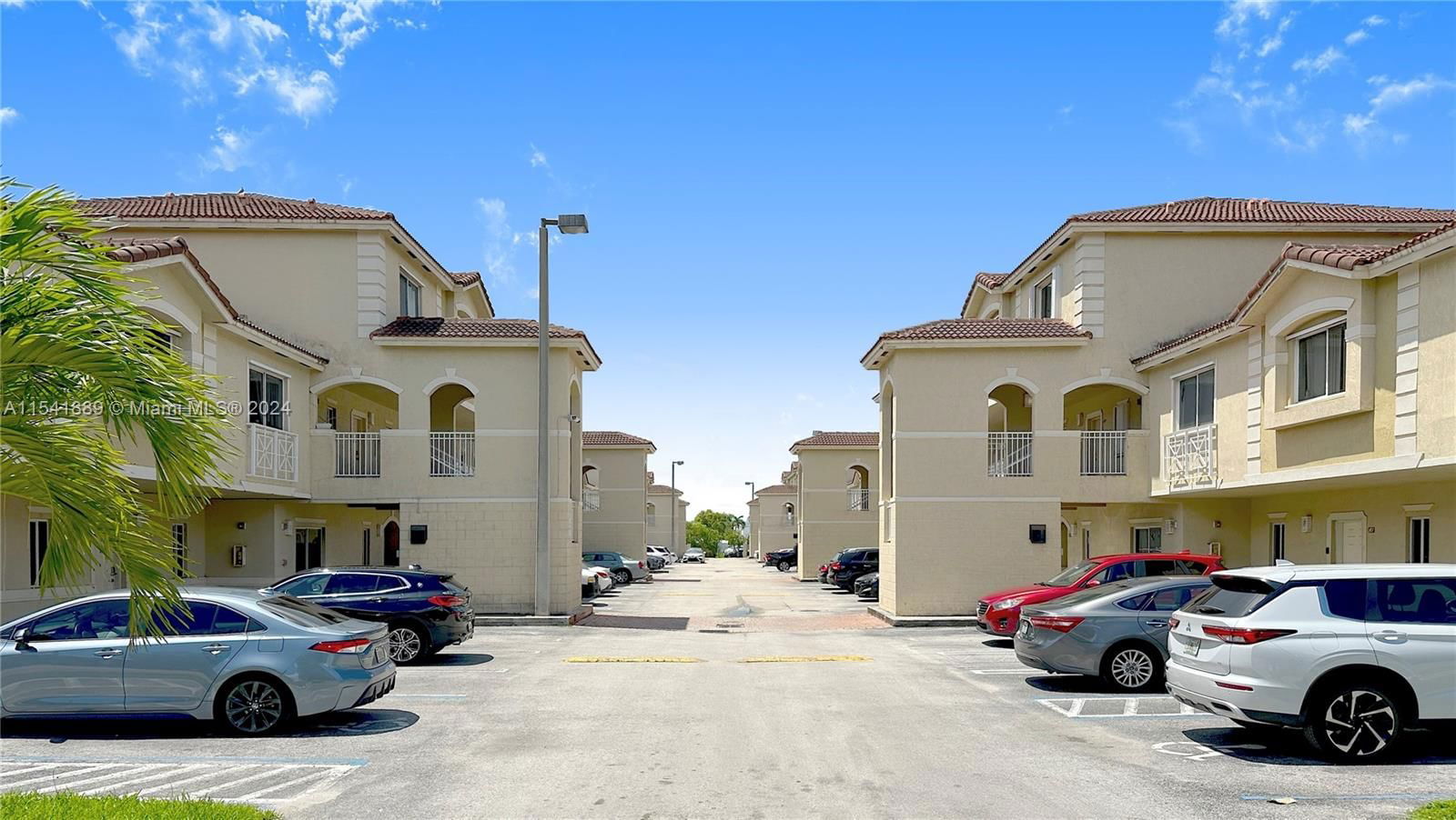 Real estate property located at 7991 8th St #113B, Miami-Dade, PARK PLACE AT MIDWAY COND, Miami, FL