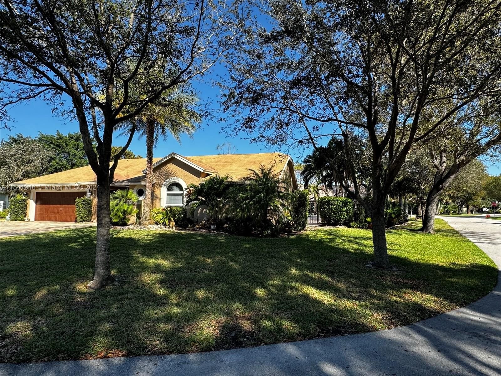 Real estate property located at 5091 51st Ave, Broward County, WINSTON PARK, Coconut Creek, FL