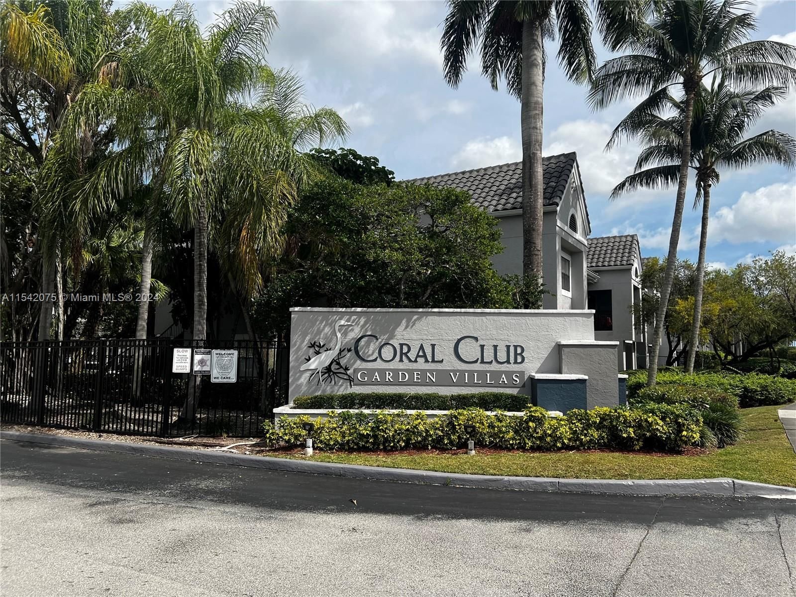 Real estate property located at 15050 103rd Ter #7103, Miami-Dade County, CORAL CLUB GARDEN VILLAS, Miami, FL