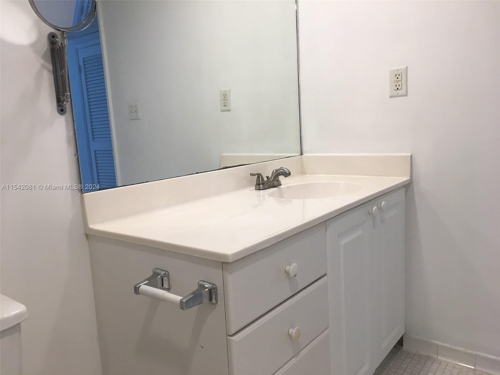Real estate property located at 19380 Collins Ave #1515, Miami-dade, Oceanview Building B Cond, Sunny Isles Beach, FL