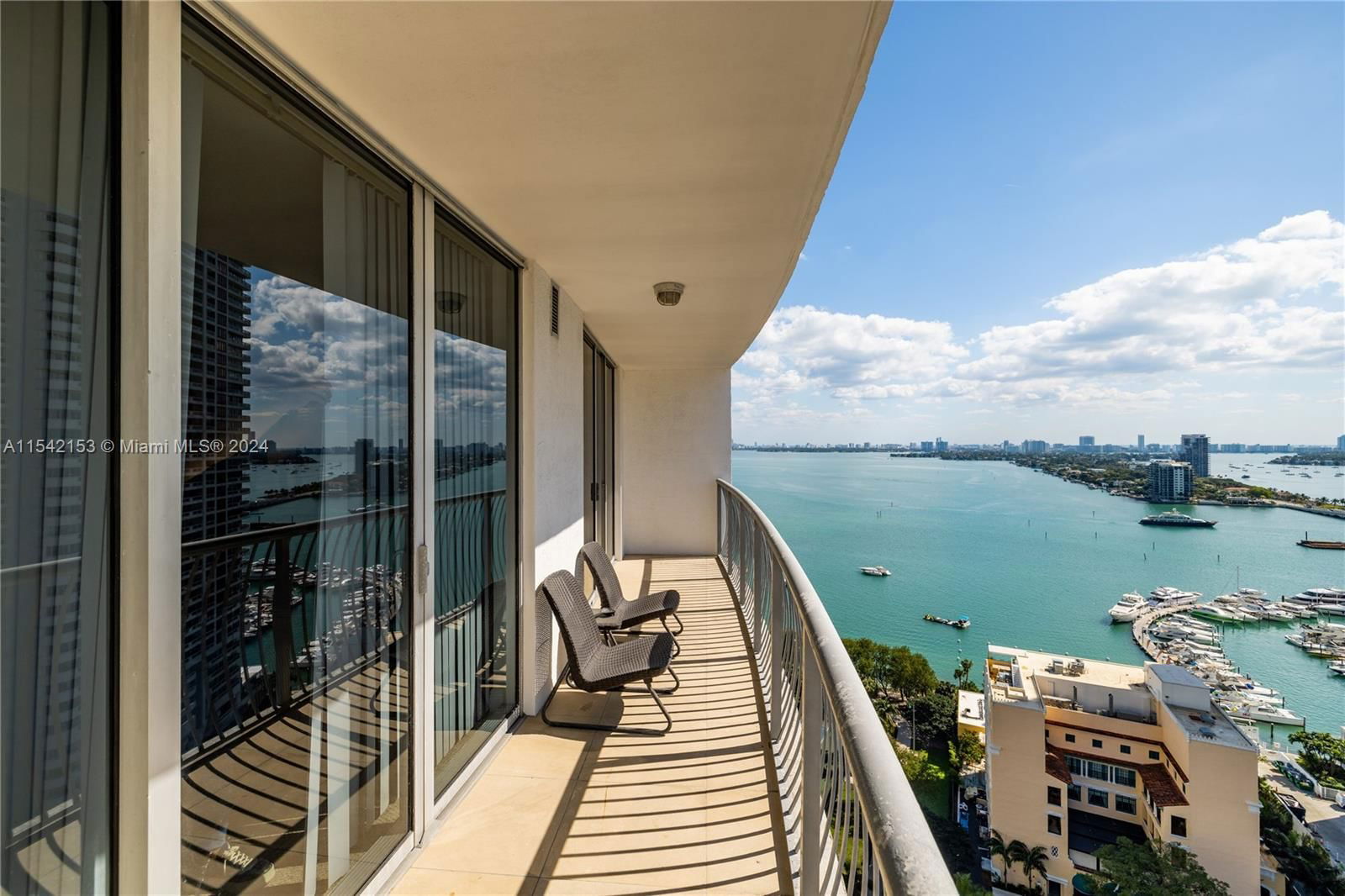 Real estate property located at 1750 Bayshore Dr #2304, Miami-Dade County, OPERA TOWER CONDO, Miami, FL