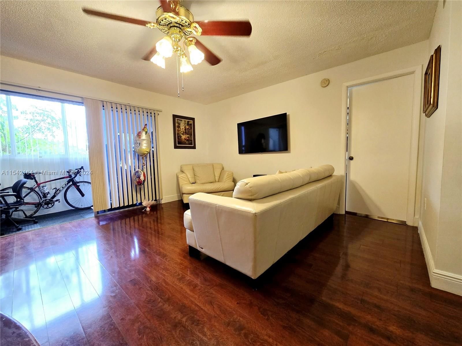 Real estate property located at 8260 24th St #6110, Broward County, OAKBROOK IV V VI VII COND, North Lauderdale, FL