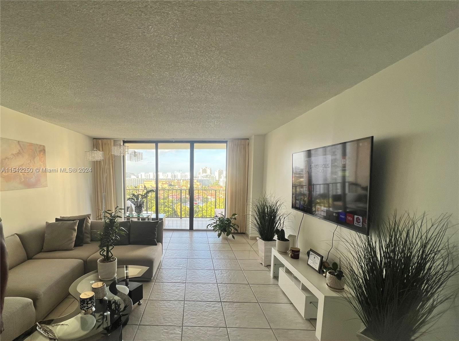 Real estate property located at 18151 31st Ct #1512, Miami-Dade County, THE CLIPPER AT BISC COVE, Aventura, FL