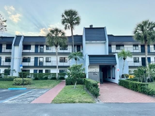 Real estate property located at 4290 Deste Ct #103, Palm Beach County, FOUNTAINS OF PALM BEACH C, Lake Worth, FL