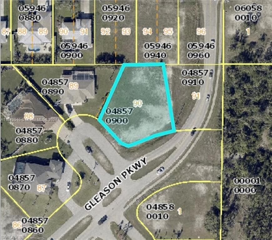 Real estate property located at 2507 GLEASON PKWY, Lee County, CAPE CORAL, Cape Coral, FL