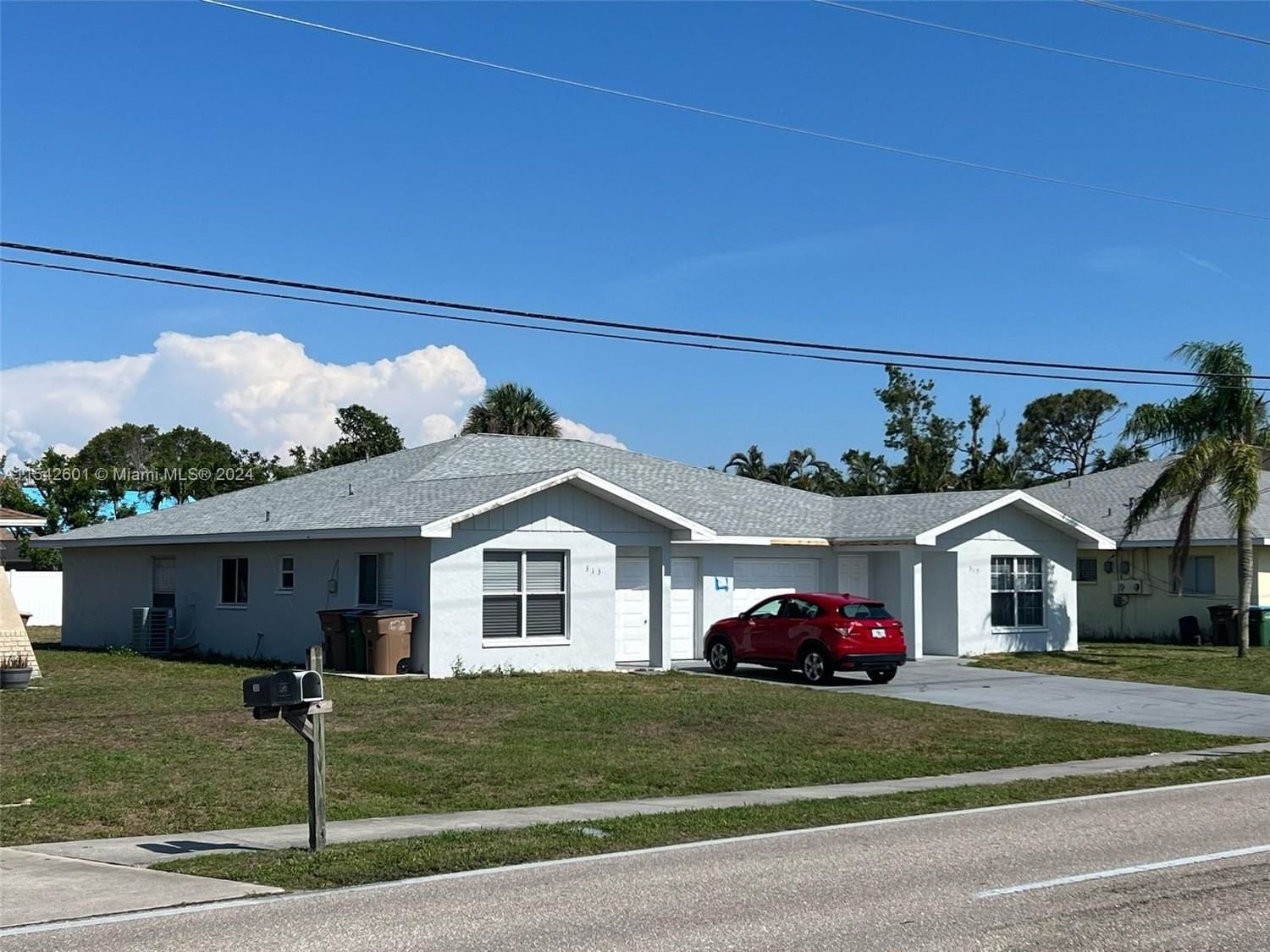 Real estate property located at 313 24th Ave, Lee County, VISCAYA - EAST SIDE, Cape Coral, FL